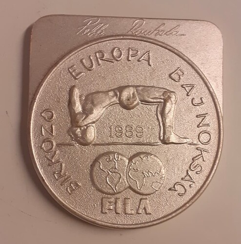 1000015373