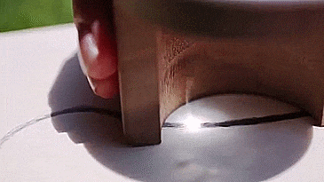febo-lets-you-engrave-things-by-burning-it-with-the-sun-4704