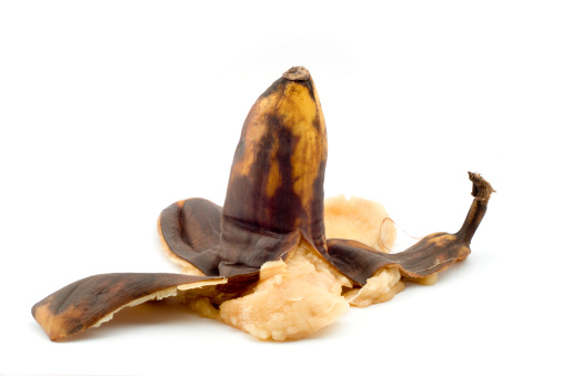 squashed-ripe-banana-picture-id121154507-1890006785